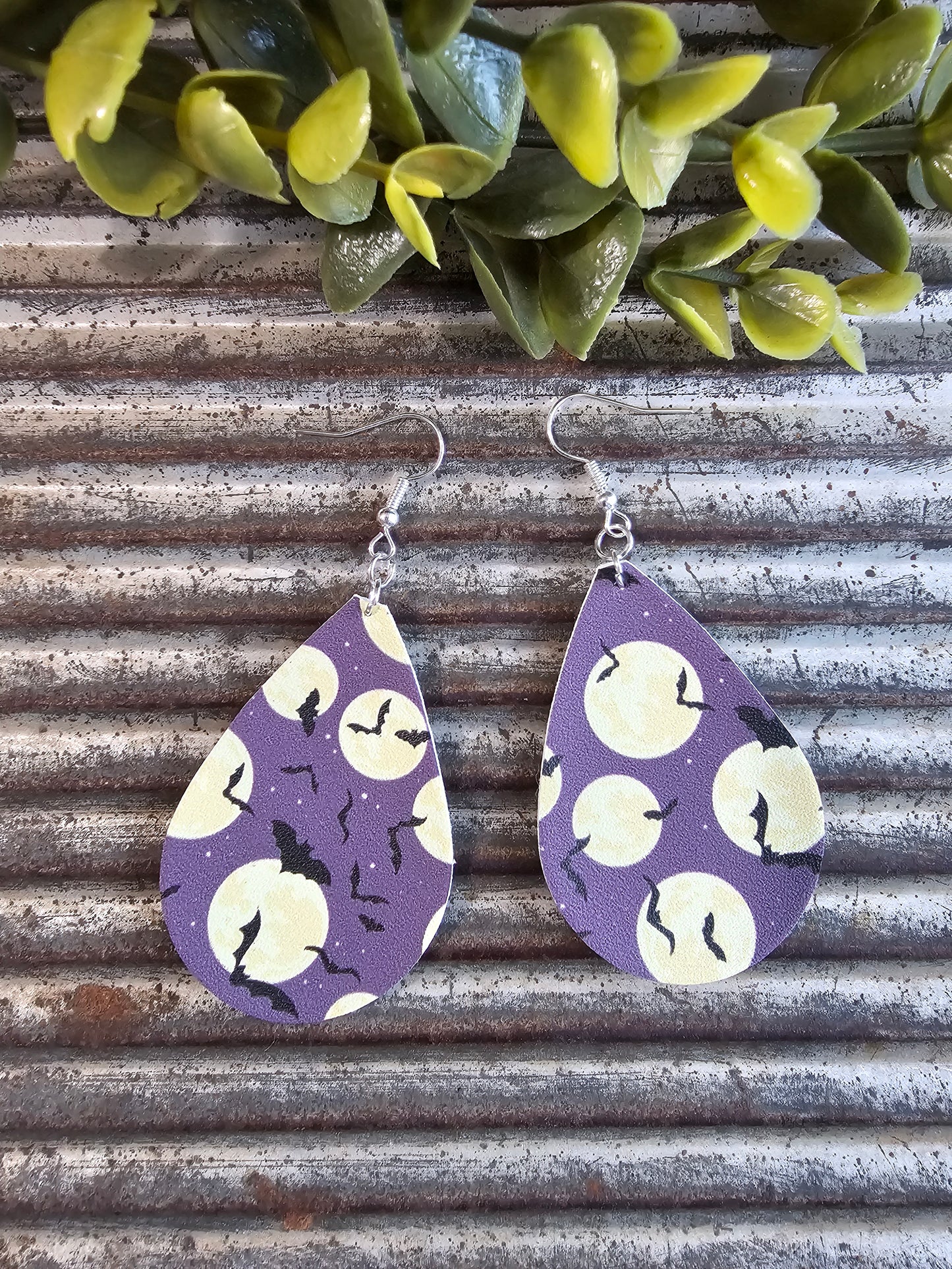 Moon bats