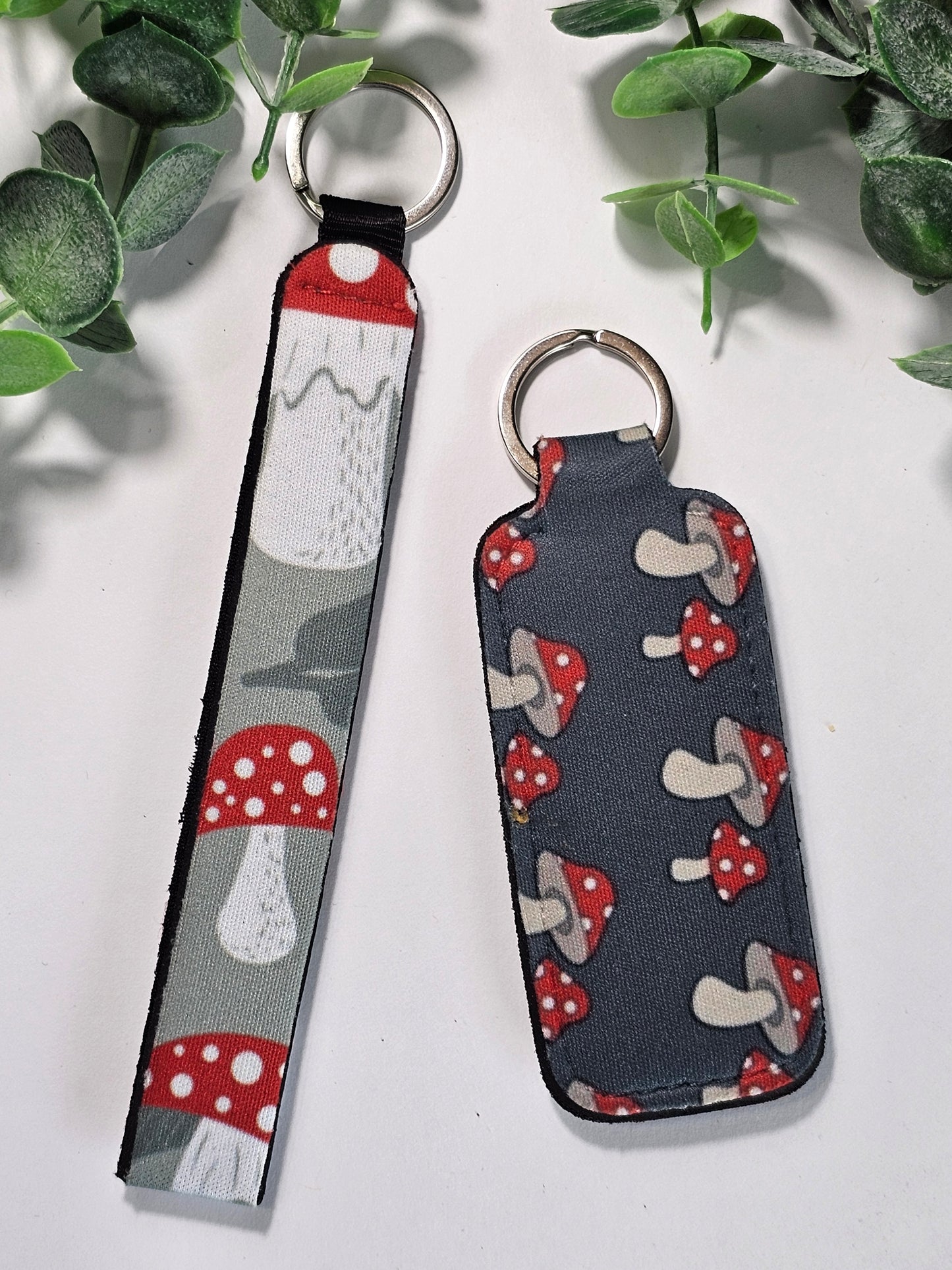 Wristlet & Lip Balm Case - Mushrooms