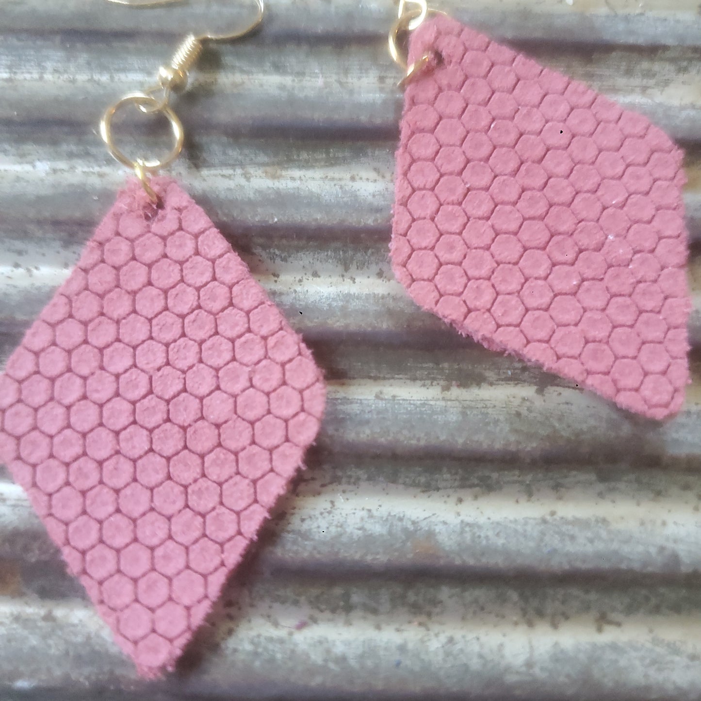 Bee hive textured leather- Mauve