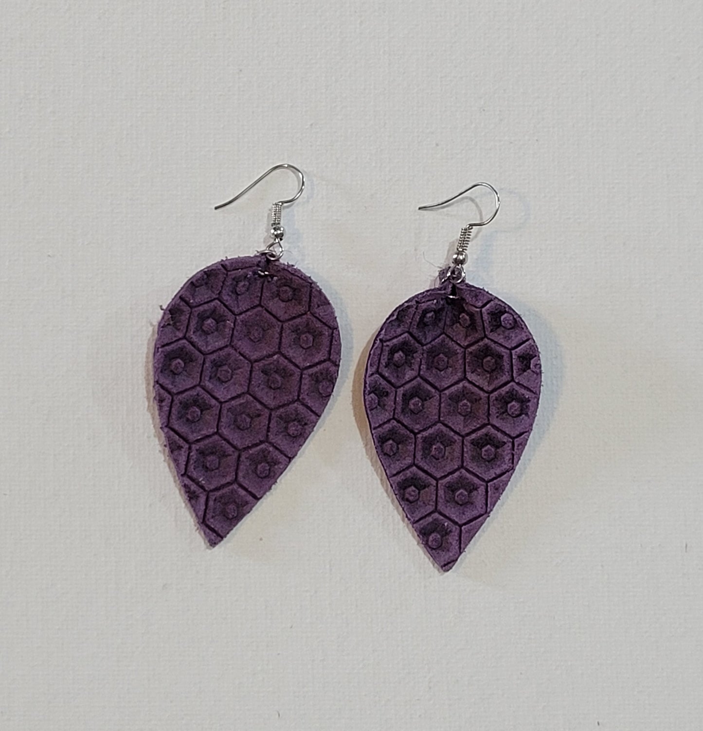 Honecomb textured leather- Grape
