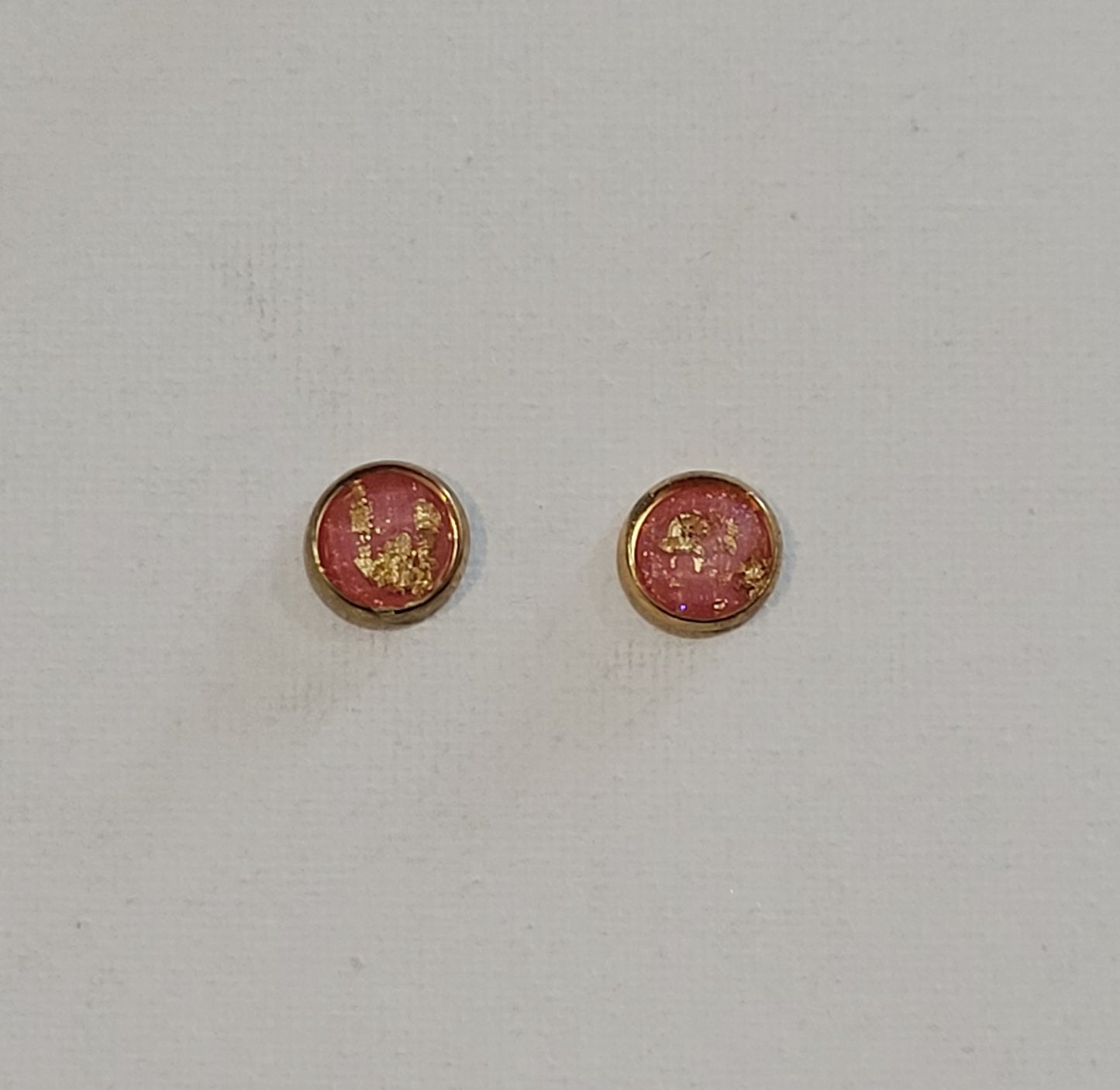 Coral w/gold fakes