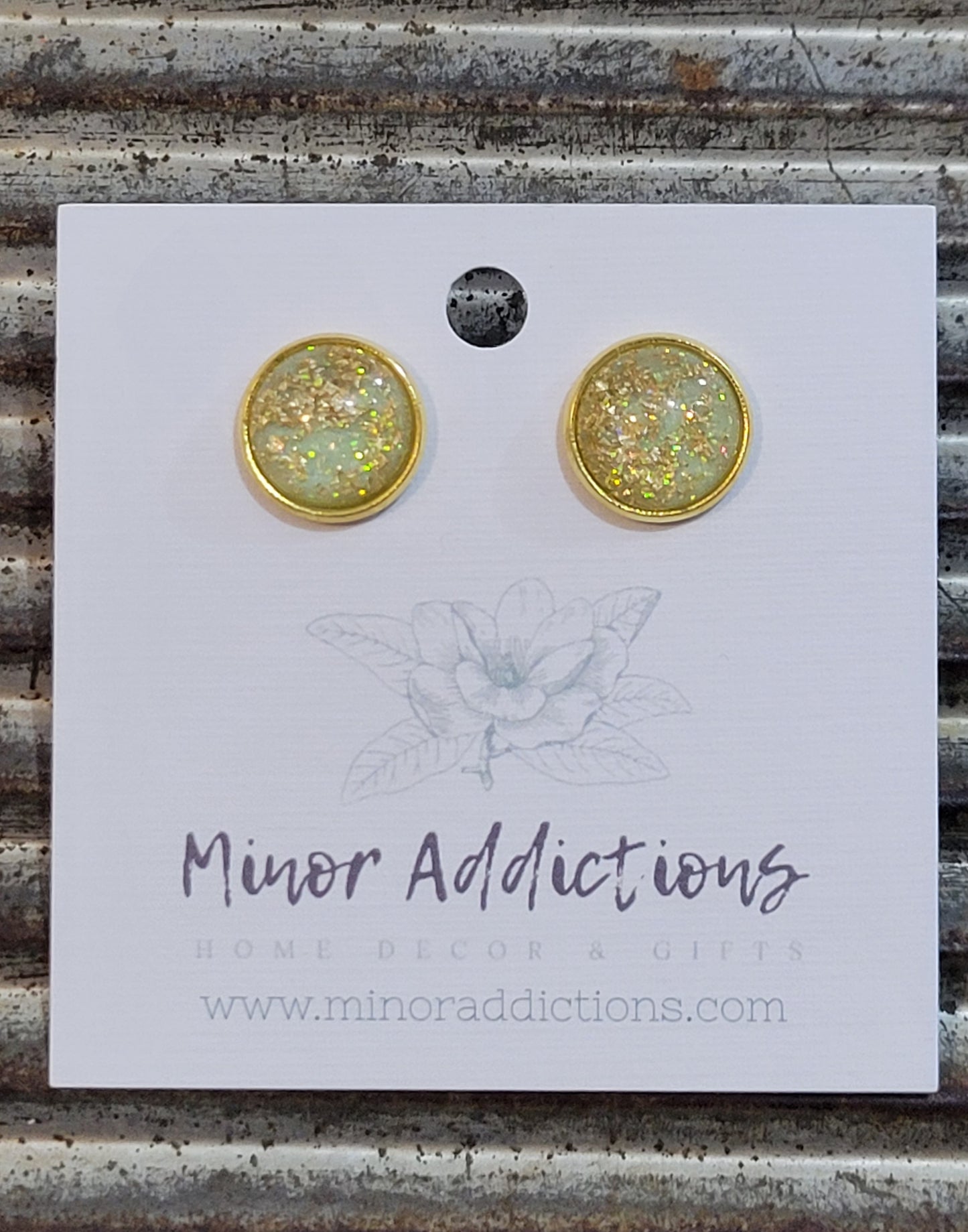 Mint w/gold flakes