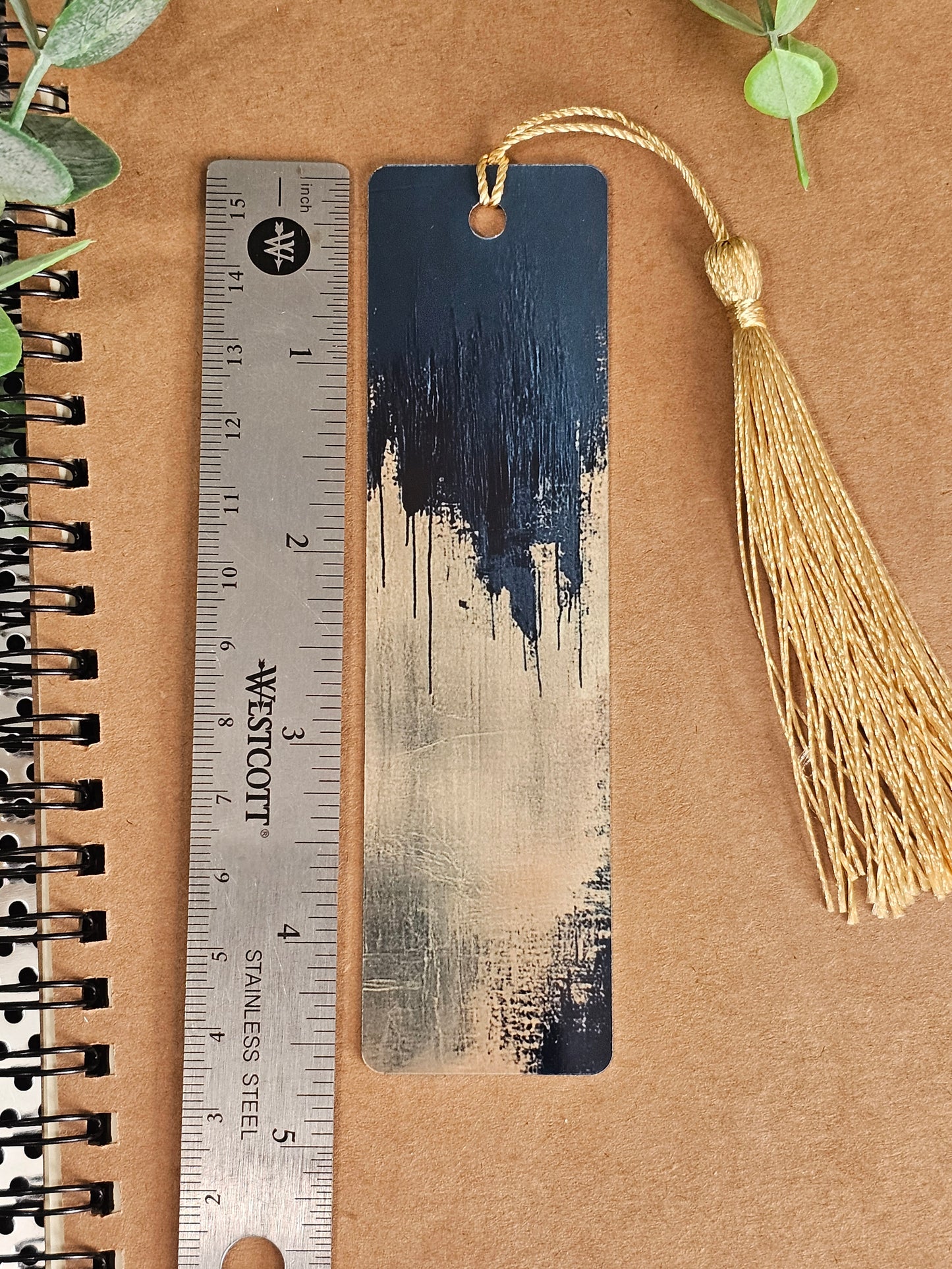 Gold brushstroke